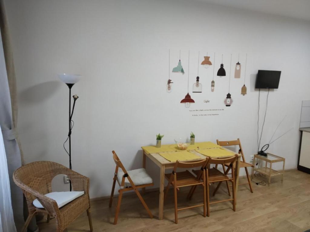 Apartments Near The Center With Privat Parking Brno Exterior photo